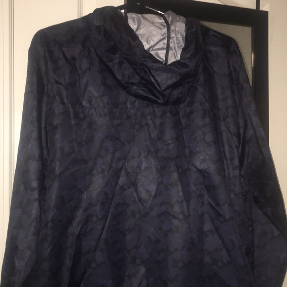 Resolution performance windbreaker - Picture 3 of 3